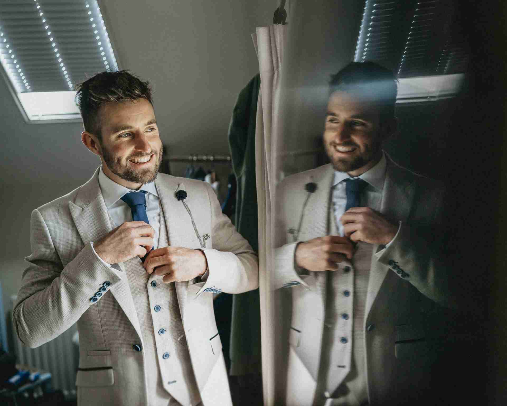 VENUE GUIDE | Doddington Hall 25 a man in a white suit