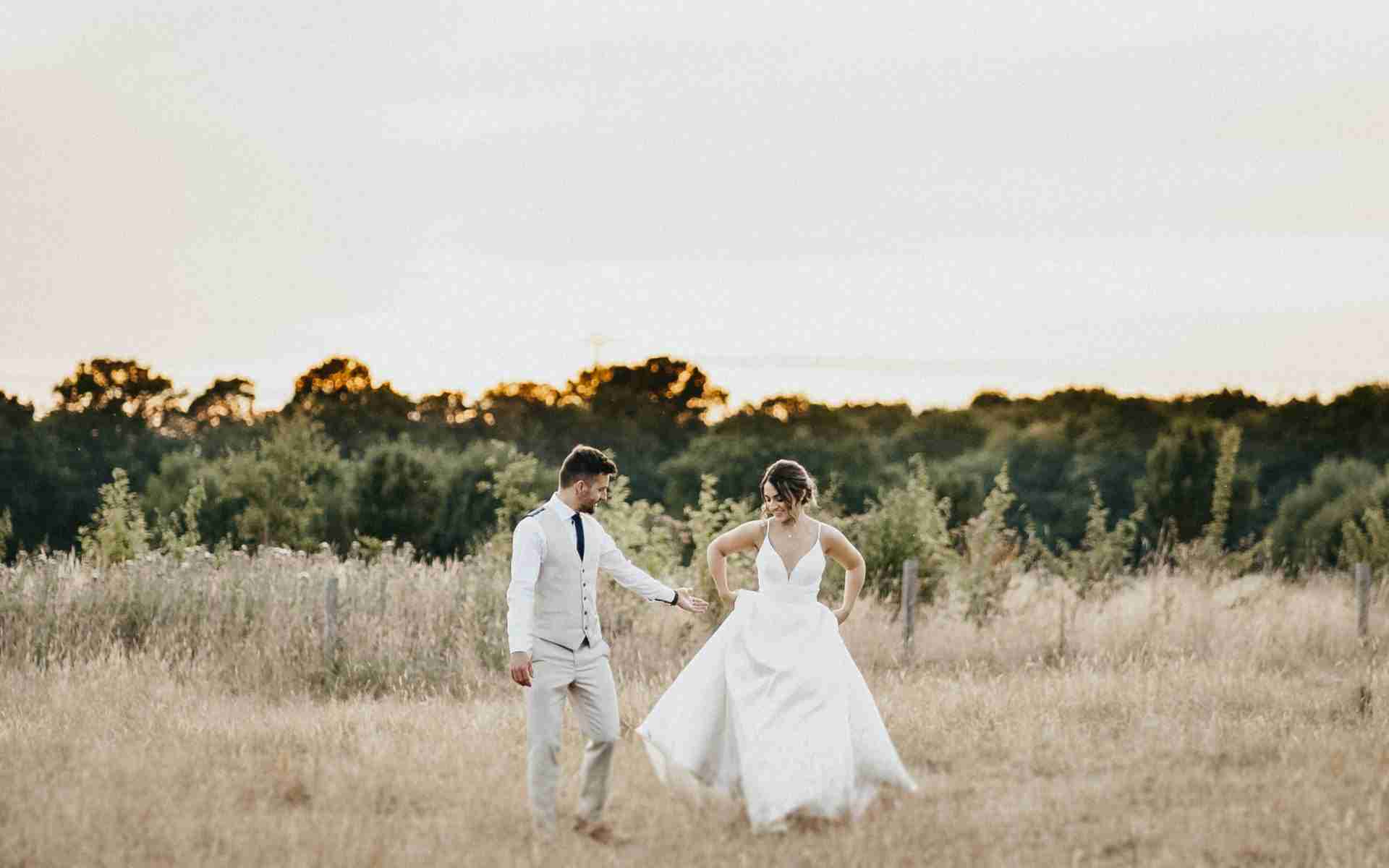 VENUE GUIDE | Doddington Hall 44 a man and woman in a field